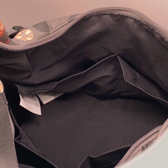 PETUNIA PICKLE BOTTOM TOURING TOTE DIAPER BAG - Picture 9 of 15